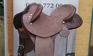 Stock Western Fender Saddle
