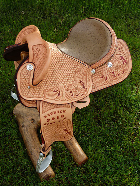 Trophy Saddle