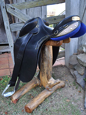 Traditional Saddles
