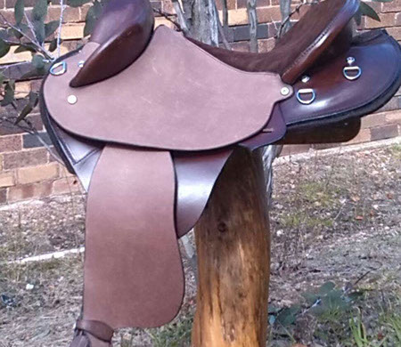 Stock Western Fender Saddle