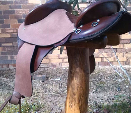 Stock Western Fender Saddle