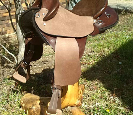 Stock Western Fender Saddle
