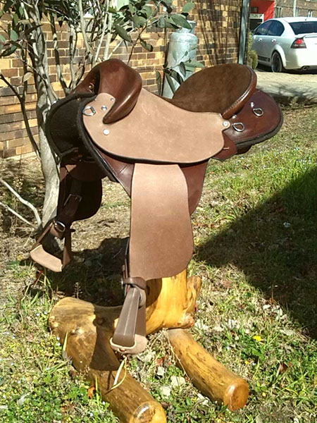 Stock Western Fender Saddle