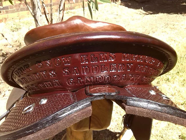 Stock Western Fender Saddle