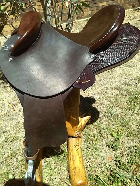Stock Western Fender Saddle