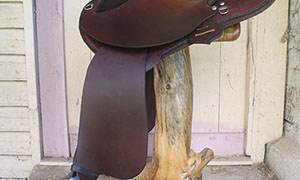 Stock Western Fender Saddle