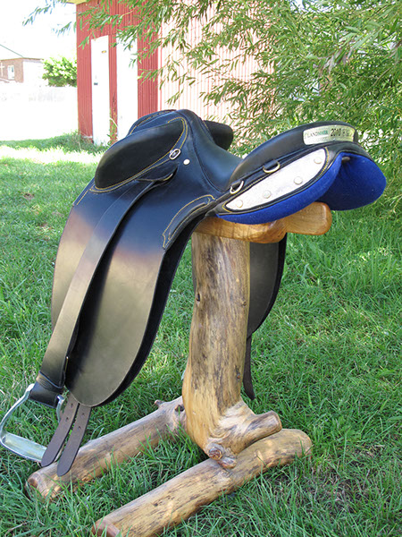 Trophy Saddle